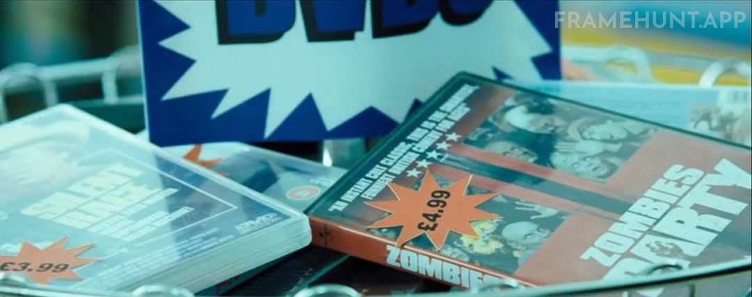 A DVD copy of "Shaun of the Dead" is visible in the supermarket bargain bin, but with a Spanish title. in Hot Fuzz
