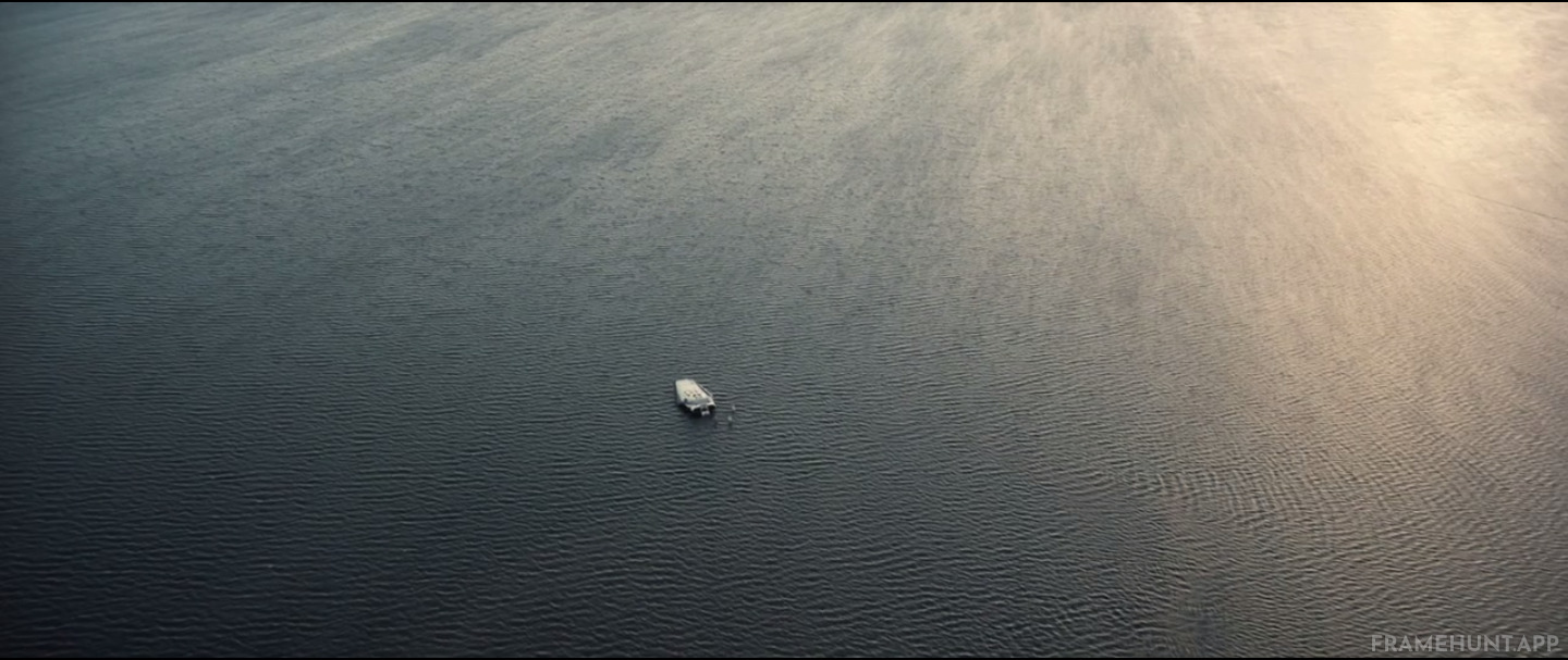 The rhythmic ticking sound in the soundtrack perfectly synchronizes to represent the passage of a full day on Earth every 1.25 seconds. in Interstellar